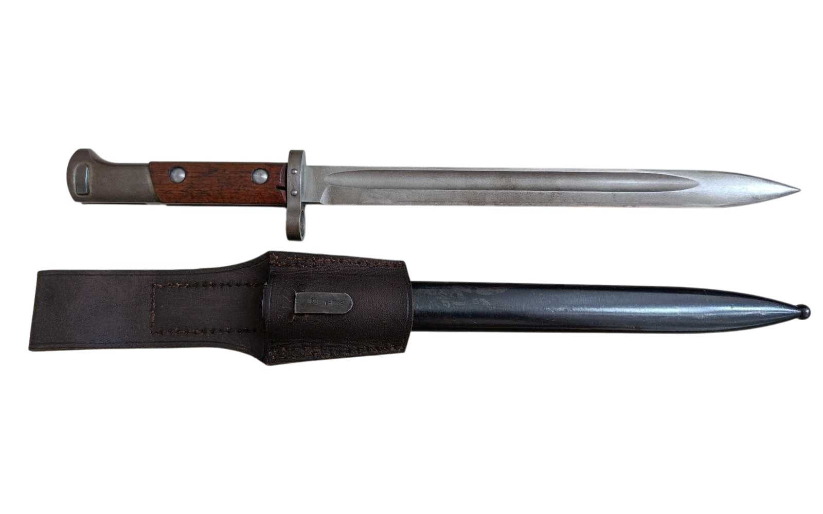 Bodák vz.24 TGF 1948 – bodák a pochva s koženým závěsníkem odděleně