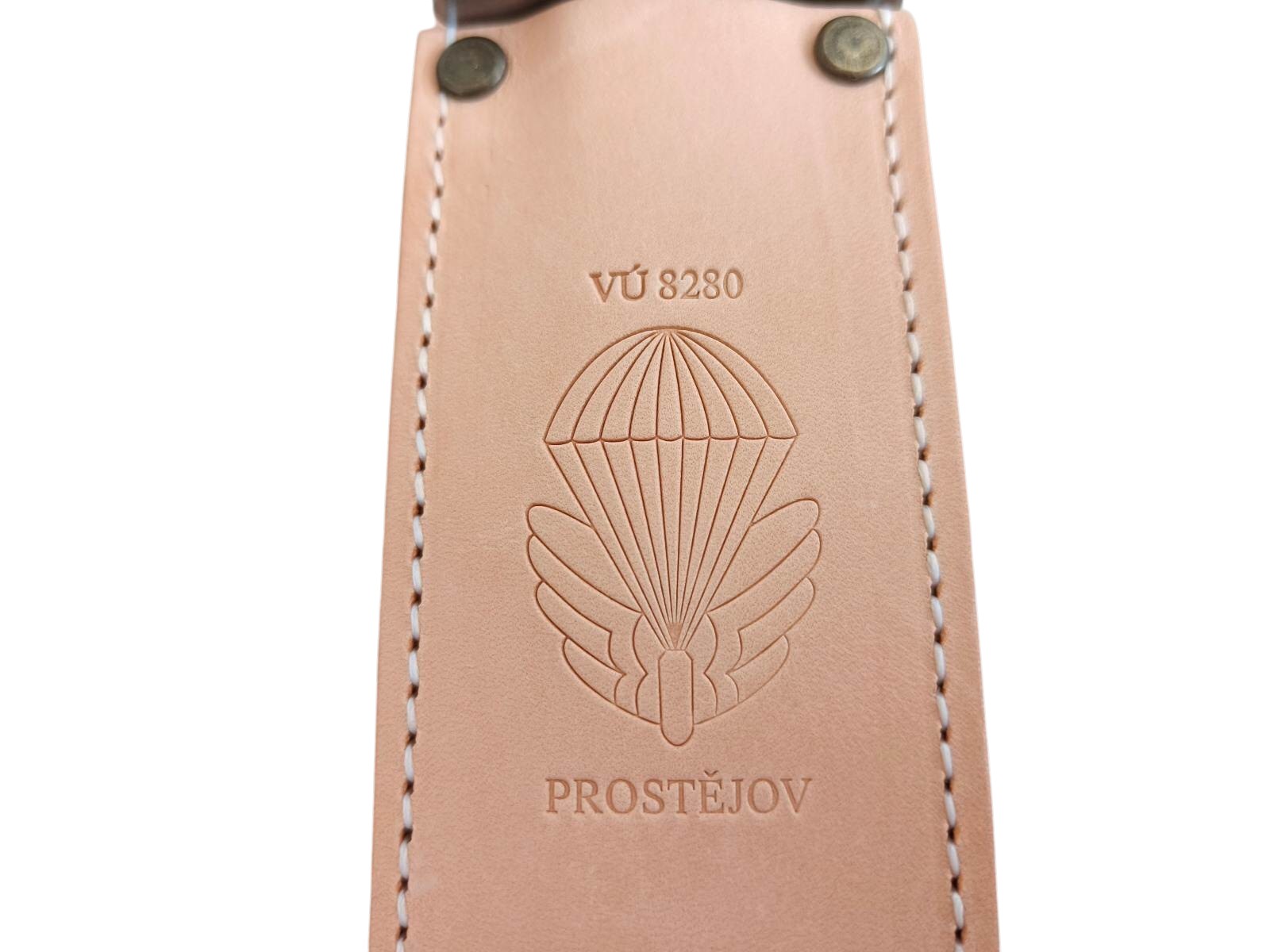 VO7 – Pamětní nože Červených baretů – pohled č. 3